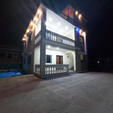A2Zroomz Aarya Villa 4 Bhk โลนาวาลา ภายนอก รูปภาพ